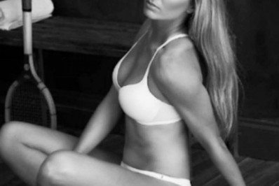 Mulher flagra ex-jogador do Real Madrid fazendo sexo com melhor amiga e termina casamento