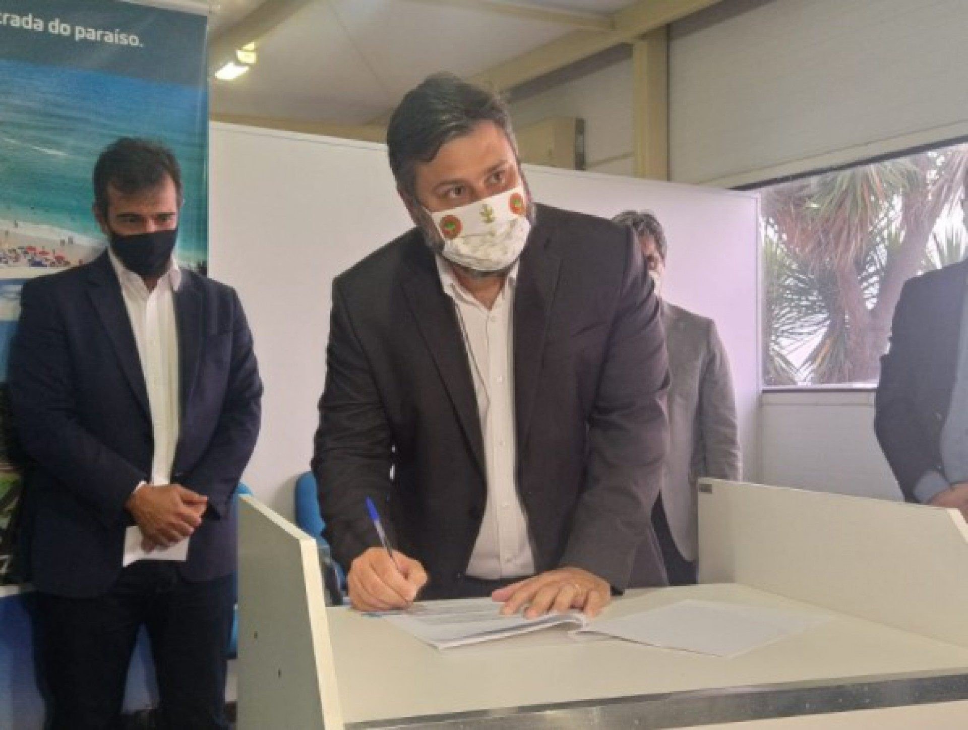 O convênio tem como objetivo unificar esforços entre o Estado do Rio e o Aeroporto de Cabo Frio para consolidar o Cabo Frio Airport como ativo fundamental de infraestrutura da cadeia logística de comércio exterior - Renata Cristiane