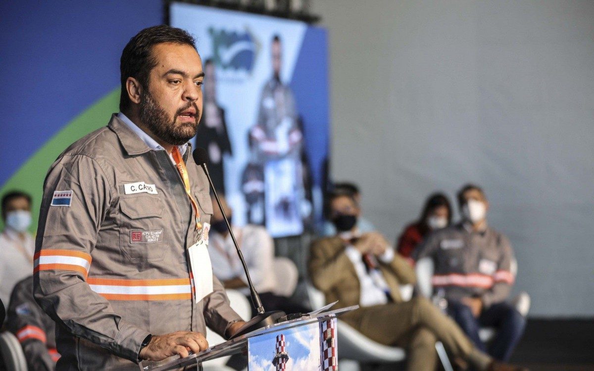 Governador participou da inaugura&ccedil;&atilde;o da primeira usina termel&eacute;trica a g&aacute;s natural do Porto do A&ccedil;u 