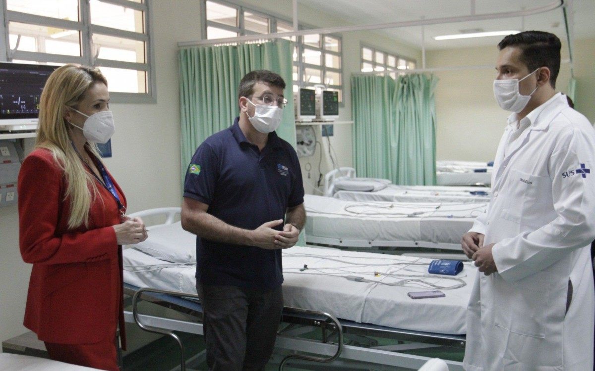 Hospital Municipal Ronaldo Gazolla desmobiliza leitos de Covid,nesta quinta feira (30), na foto Secret&aacute;rio Municipal de Sa&uacute;de Daniel Soranz.