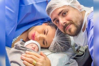 Cacau Colucci mostra seu primeiro filho, Arthur