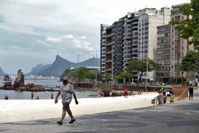 Covid-19: Axel Grael libera praias e reduz restrições nesta sexta