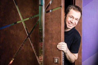 Tiago Leifert divulga novo projeto sobre futebol após deixar a Rede Globo