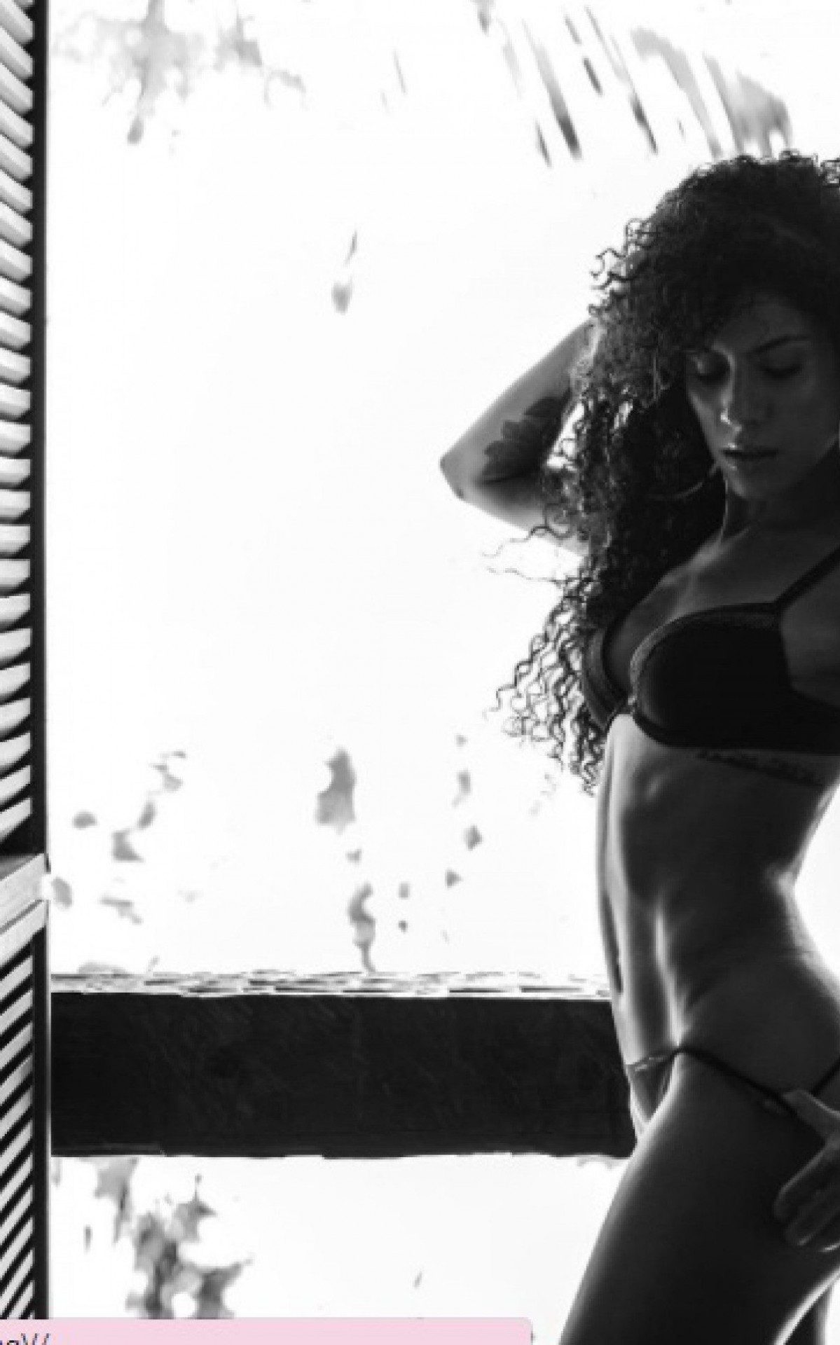 Cristina Mendon&ccedil;a &eacute; musa do Botafogo