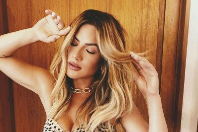 Gio Ewbank sensualiza de oncinha e brinca: 'Toda selvagem'