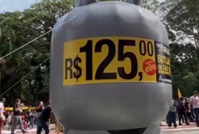 SP: em ato contra Bolsonaro, manifestantes protestam contra preço do gás e alta da inflação