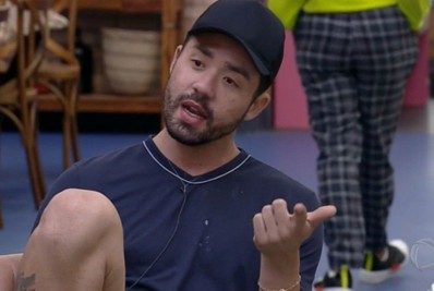 A Fazenda: Rico briga com Gui Araújo por causa de leite condensado: ‘enfiar a lata no c*’
