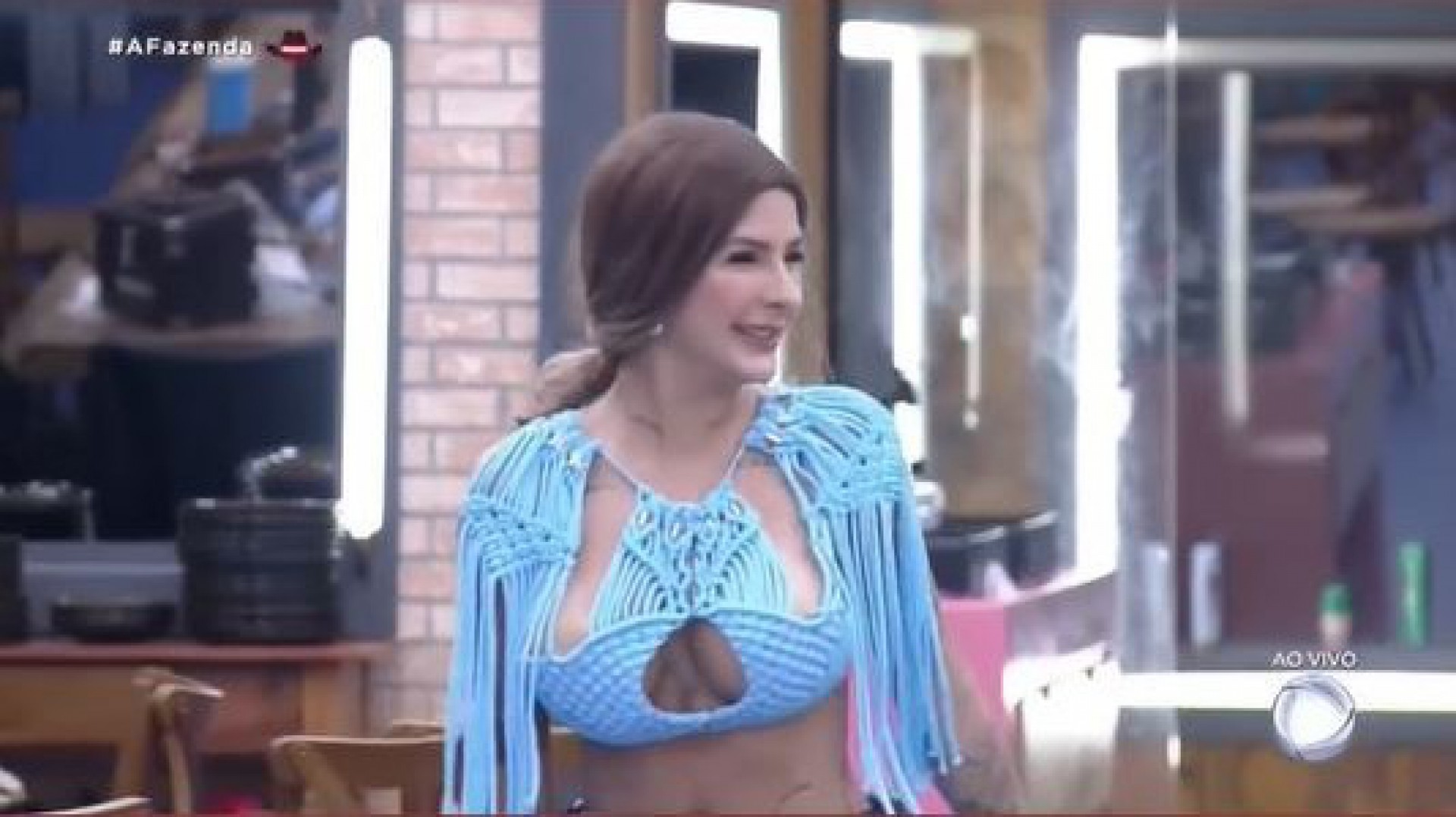 Lary Bottino entrou em 'A Fazenda' e resolveu aconselhar o amigo, Rico Melquiades - Reprodução/Playplus