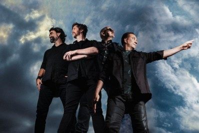 'Ainda temos muito prazer em compor e tocar ao vivo', revela banda Biquíni Cavadão