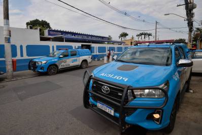 PM morto após confusão em bar na Baixada é enterrado em Nova Iguaçu