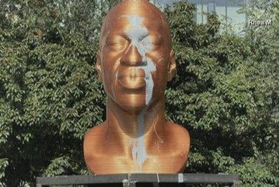 Estátua de George Floyd é vandalizada em Nova York; Confira o vídeo