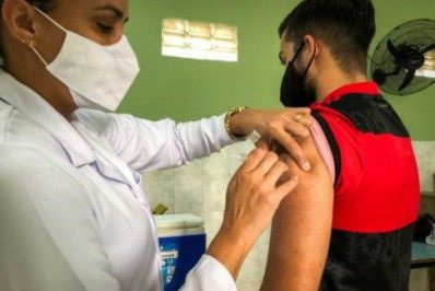 COVID-19/ Adolescentes de 17 e 16 anos serão vacinados nesta semana em São Pedro da Aldeia
