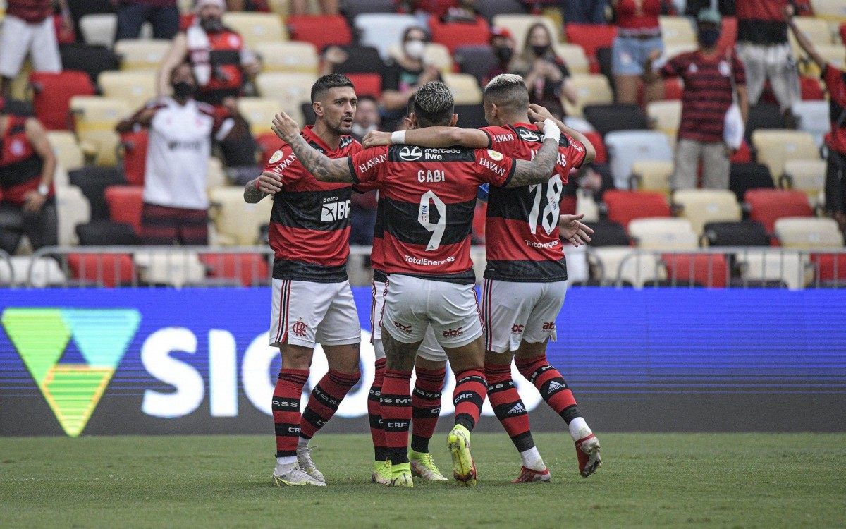 Casagrande analisa Flamengo e destaca: 'É o melhor time da América do Sul'
