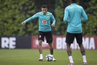 Tite esboça Brasil com novidades e testa os xarás Gabriel Jesus e Gabigol no ataque