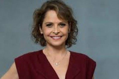 Drica Moraes sofre acidente e leva pontos em gravação de série