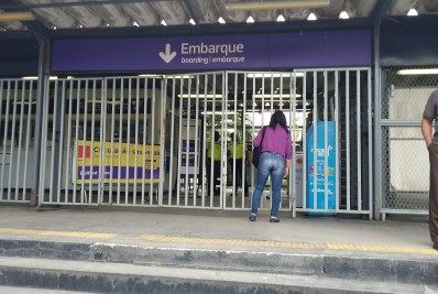 Problema na rede aérea suspende circulação do ramal de Belford Roxo da SuperVia