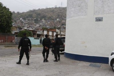 Moradores do Juramento enfrentam mais uma madrugada de tiroteios