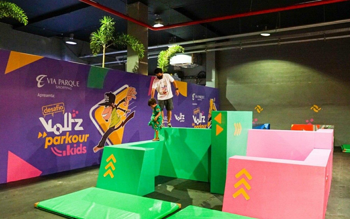 Shopping oferece parkour para a crian&ccedil;ada