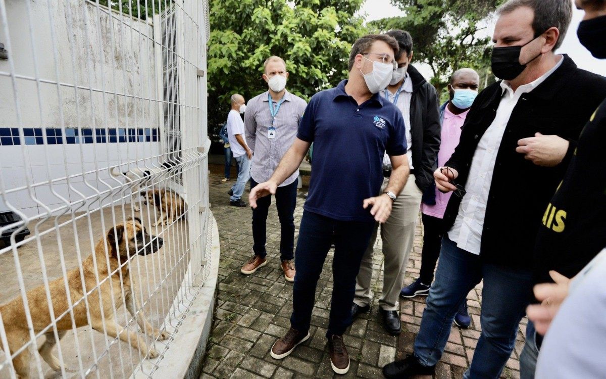 Prefeito visita Centro de Controle de Zoonoses e anuncia construção de hospital para animais - Divulgação/Prefeitura Rio