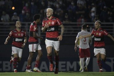 Flamengo empata com Bragantino e perde mais uma oportunidade de diminuir a diferença para o Atlético-MG
