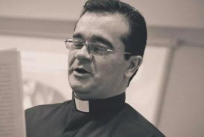 Padre é acusado de abusar sexualmente de pelo menos oito monges em Minas Gerais