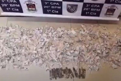 Confronto entre policiais e criminosos termina com drogas apreendidas em Mesquita