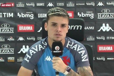 Gabriel Pec exalta trabalho de Diniz no Vasco e lamenta lesão de Sarrafiore: 'Ele já nos ajudou muito'