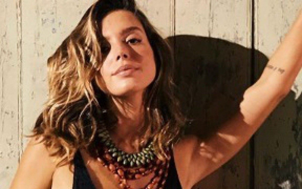 Giovanna Lancellotti curte f&eacute;rias em Alagoas