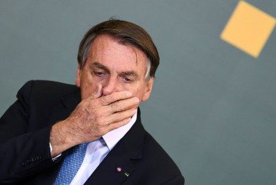 Bolsonaro afirma que não interferir na Petrobras ou congelar preços