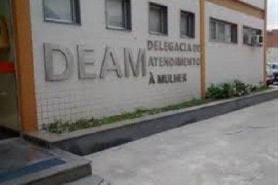 DEAM prende mulher acusada de lesão corporal em Belford Roxo