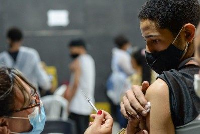 Covid-19: Barra Mansa faz repescagem da vacinação para adolescentes a partir de 12 anos