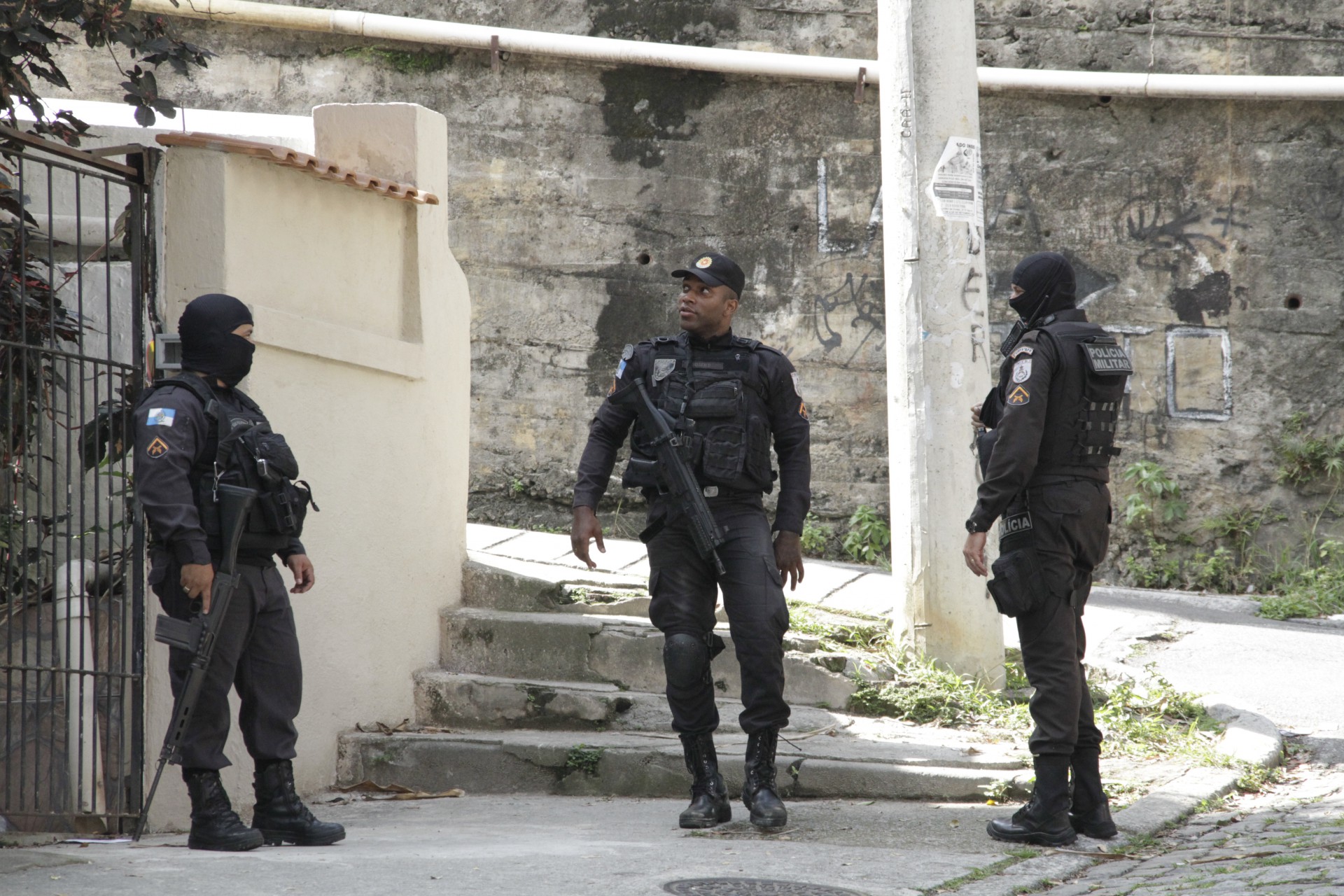 Operação da Policia Militar no morro da Formiga, na Tijuca zona norte do Rio de Janeiro,nesta quinta feira (06). - Marcos Porto/Agencia O Dia