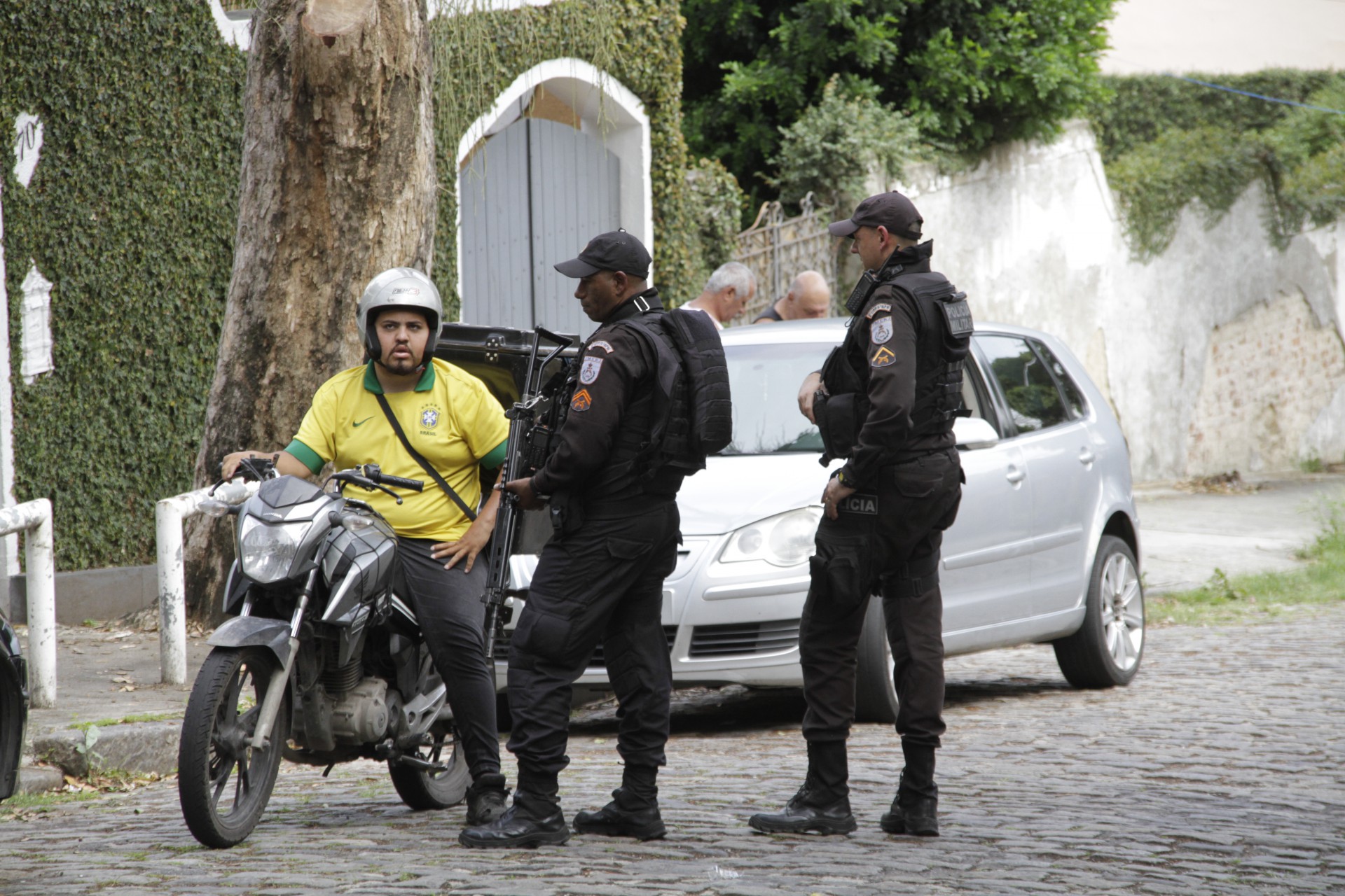 Operação da Policia Militar no morro da Formiga, na Tijuca zona norte do Rio de Janeiro,nesta quinta feira (06). - Marcos Porto/Agencia O Dia