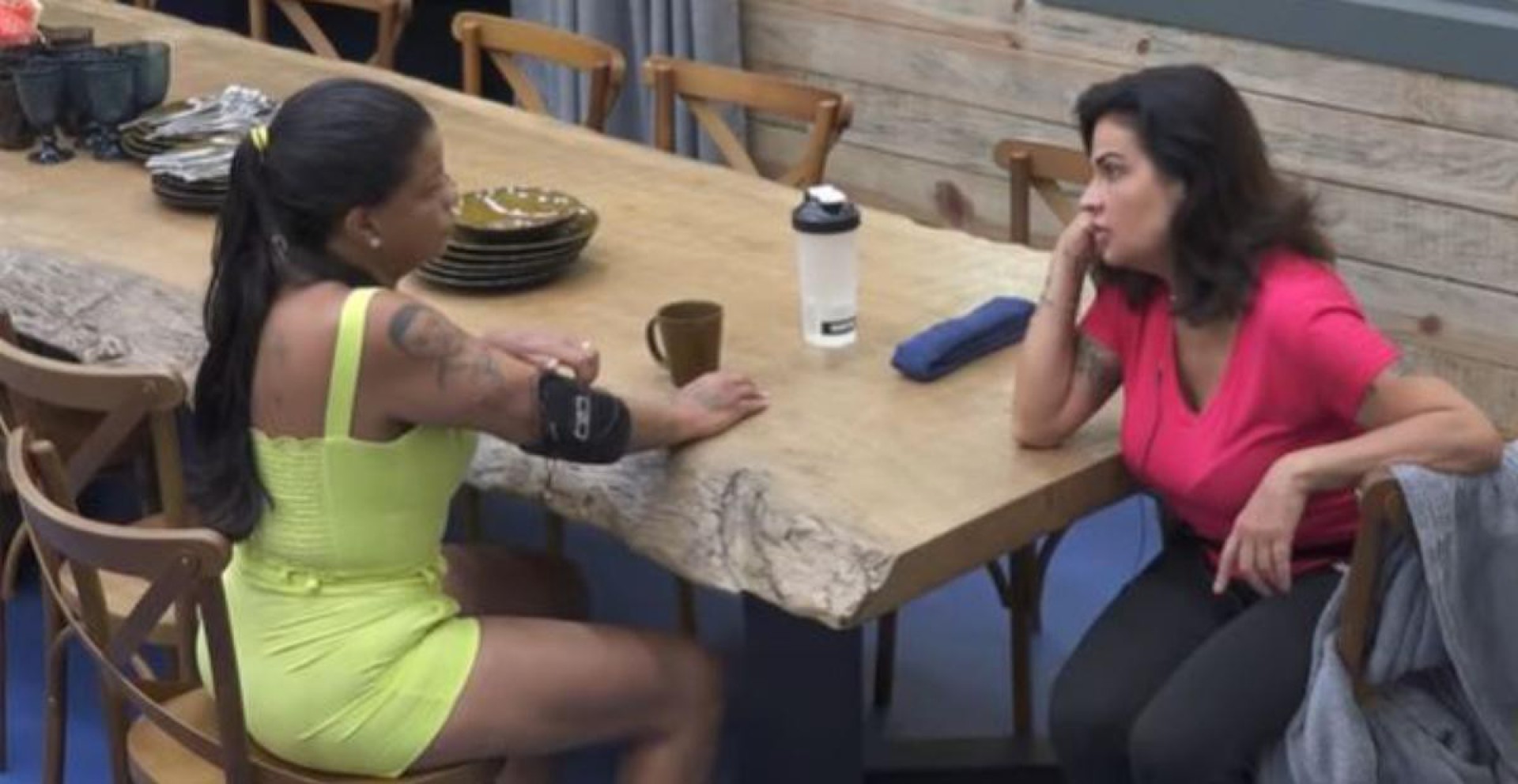 Tati Quebra-Barraco desdenha de almoço feito por peoa - Reprodução