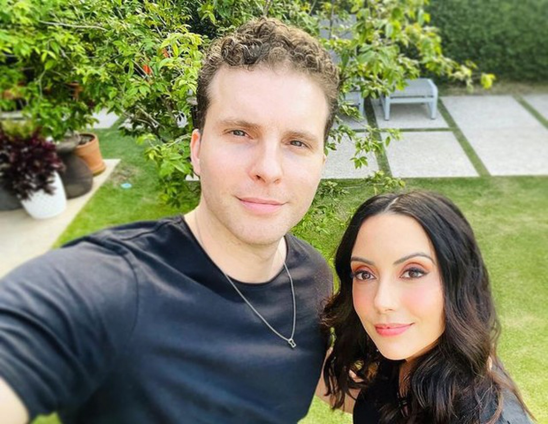 Thiago Fragoso e Mari Vaz nos Estúdios Globo: adiantados para a gravação do 'Caldeirão' - Reprodução Internet