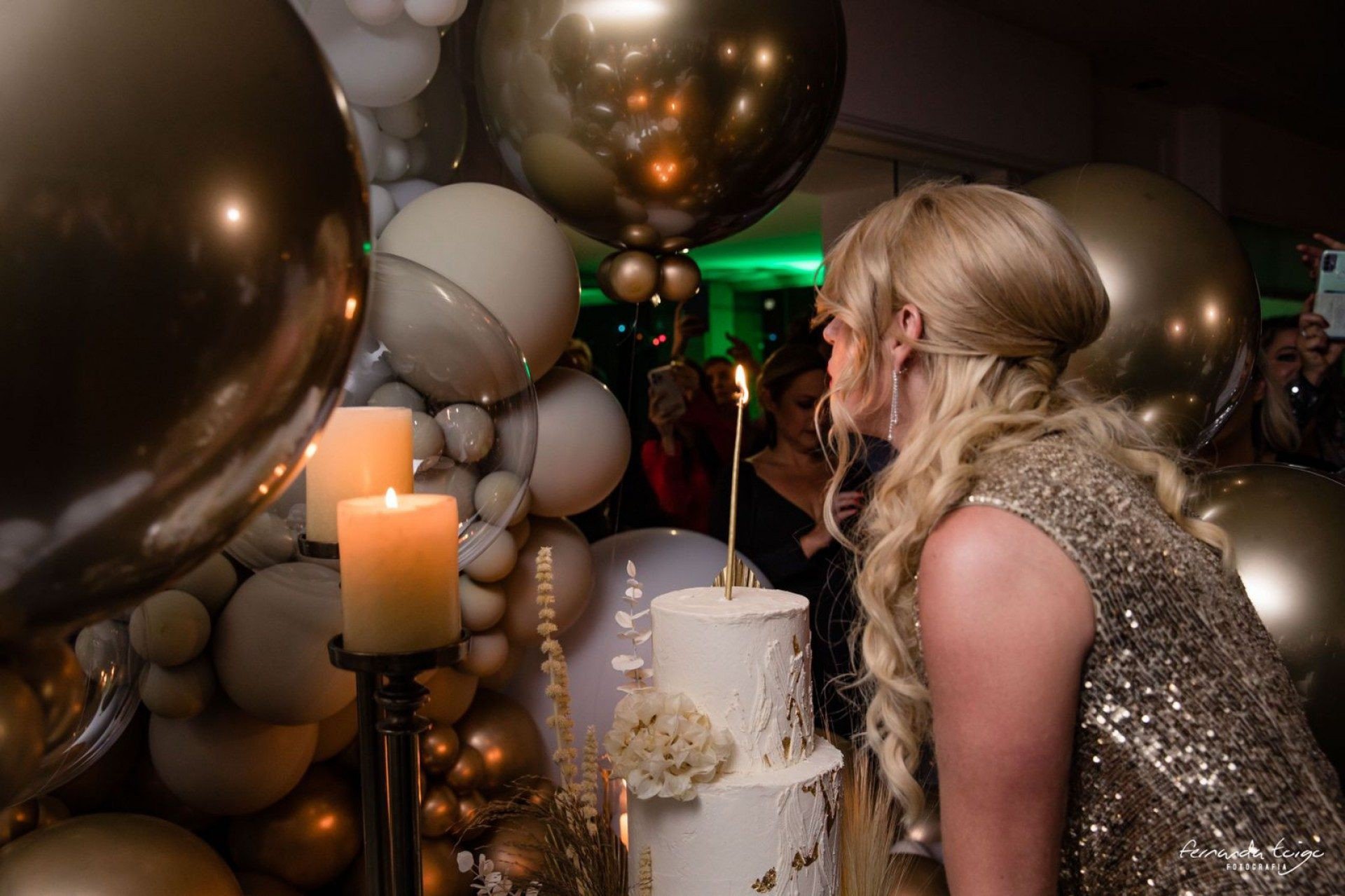 Val Marchiori comemora 47 anos em grande estilo  - FERNANDA TOIGO