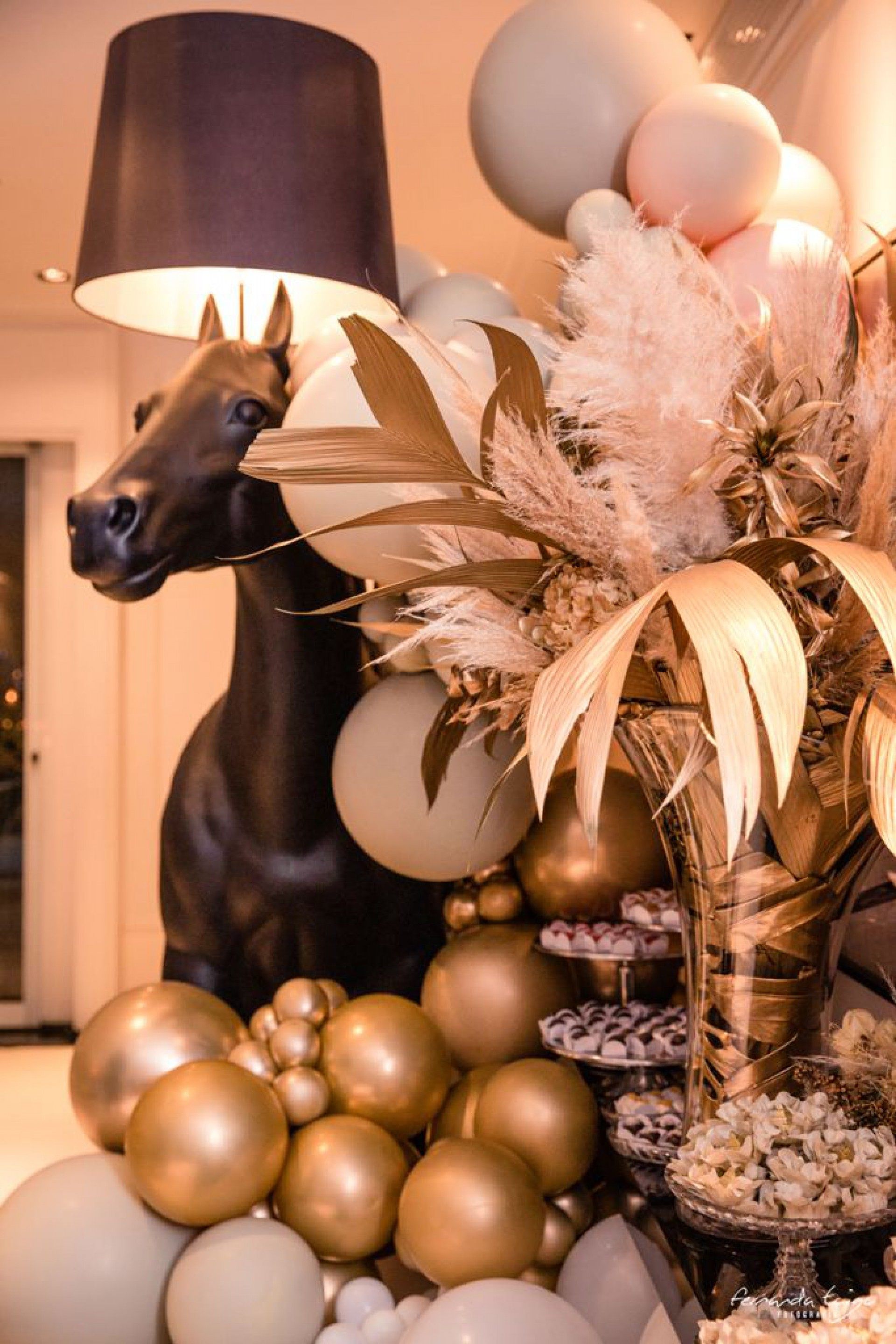 Val Marchiori comemora 47 anos em grande estilo  - FERNANDA TOIGO