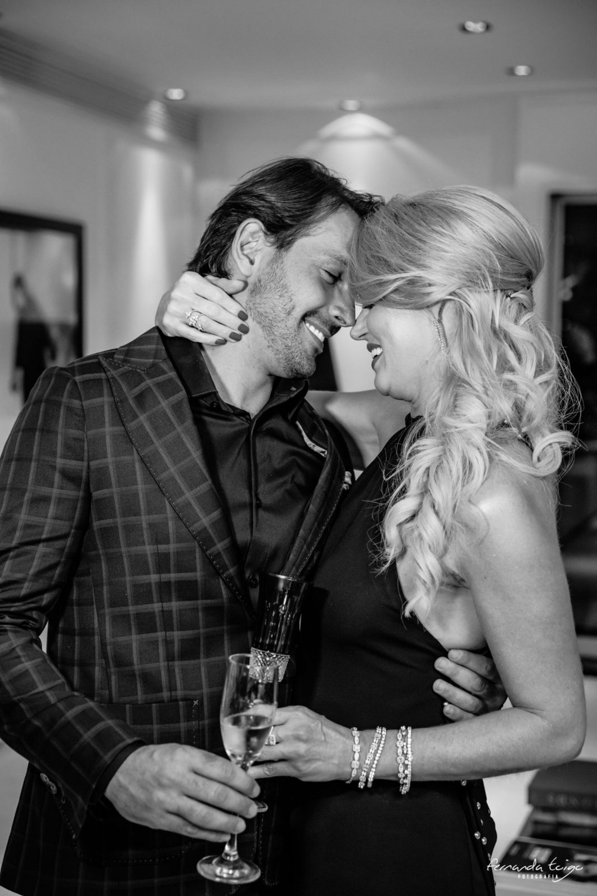 Val Marchiori comemora 47 anos em grande estilo  - FERNANDA TOIGO