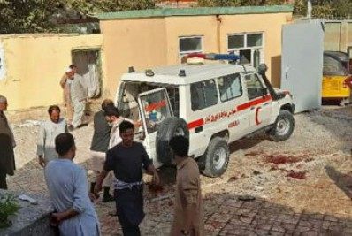 Atentado suicida em mesquita deixa ao menos 55 mortos no Afeganistão