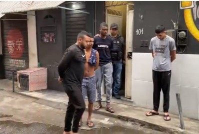 Vídeo: Polícia Civil prende cinco milicianos em Jacarepaguá 