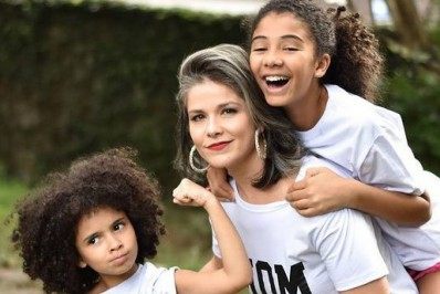 Samara Felippo relata caso de racismo sofrido pelas filhas: 'Não vou deixar passar'