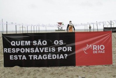 Rio de Paz homenageia os quase 600 mil mortos pela covid-19 e promove ato em Copacabana