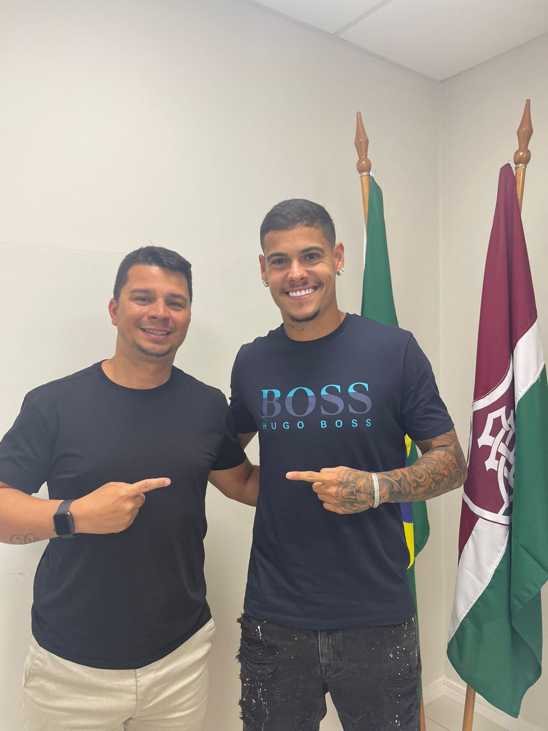 Fluminense renova com zagueiro destaque do sub 20 Jornal MEIA HORA