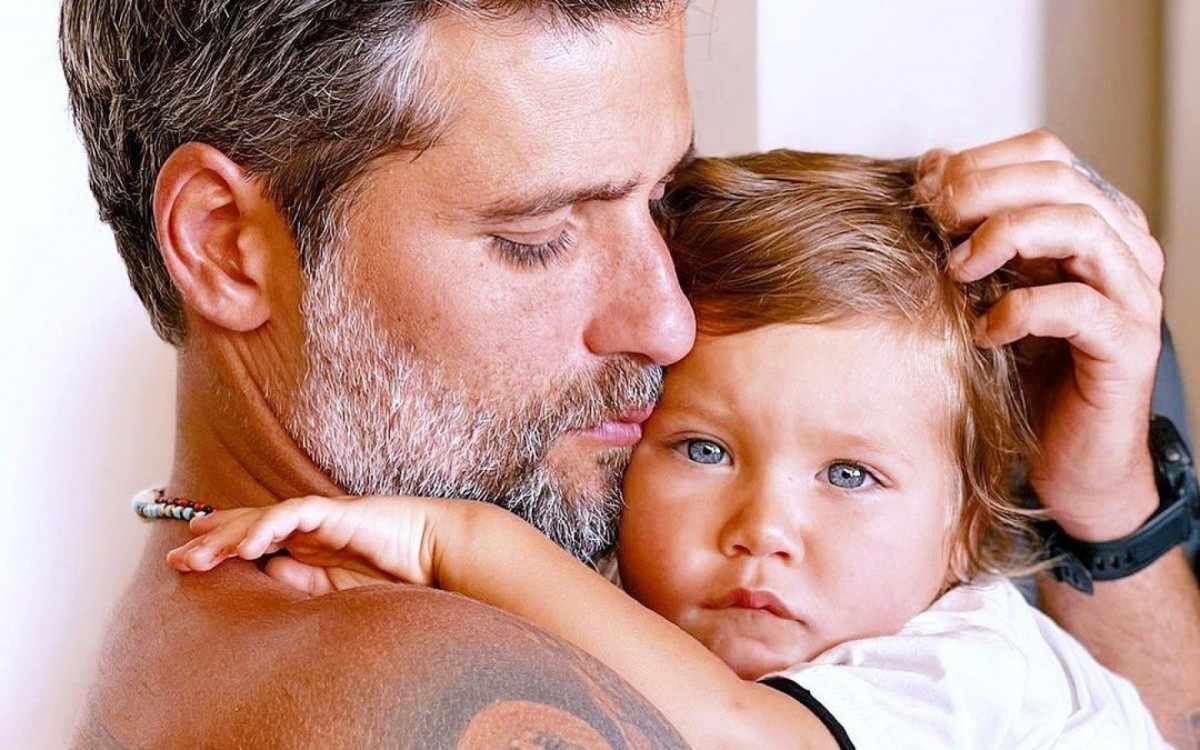 Bruno Gagliasso e o filho Zyan
