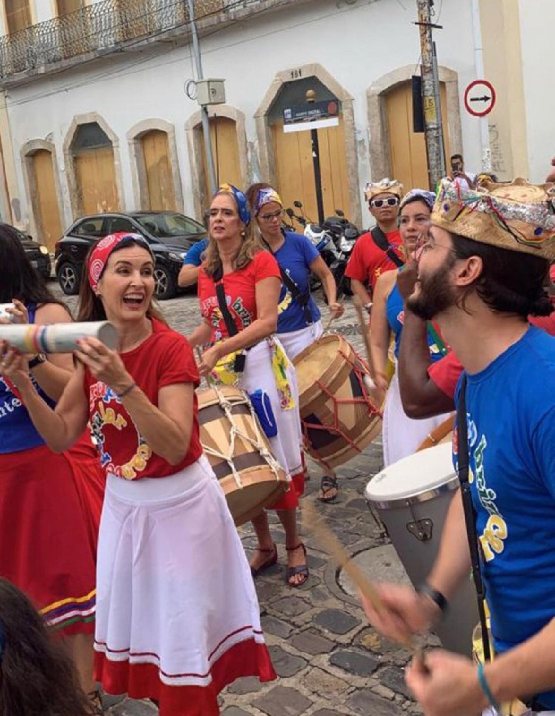 Fátima Bernardes posta fotos com namorado, Túlio Gadelha, e filhos em homenagem ao Dia do Nordestino - Reprodução Internet
