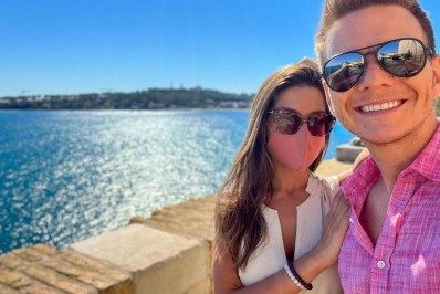 Como assim? Thais Fersoza é criticada nas redes sociais por usar máscaras