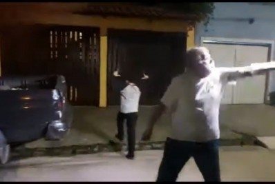 Equipe de TV da Globo é atacada ao cobrir chegada de Bolsonaro ao Guarujá