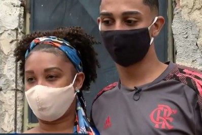 Jovem preso injustamente após ser reconhecido por print do Facebook comemora liberdade