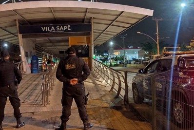 Jovem é detido após furtar e queimar cabos da estação Vila Sapê, na TransCarioca