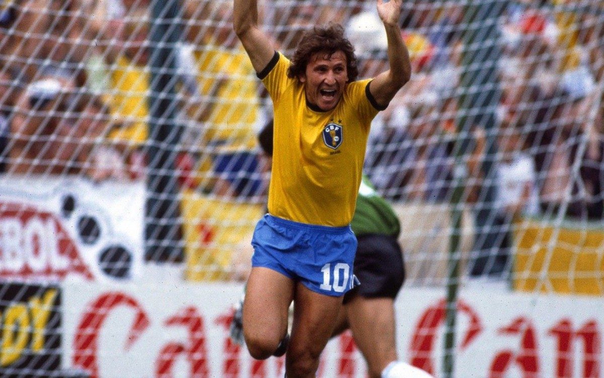 Jornal coloca Zico em lista de craques que nunca venceram a Copa do Mundo